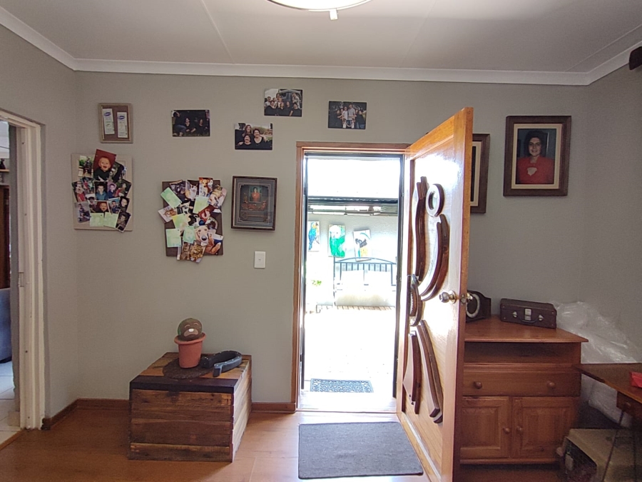 5 Bedroom Property for Sale in Stilfontein Ext 4 North West